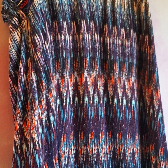 Cute Tank Top, fun Colours, detailed back, size XS, Warehouse One - Picture 2 of 5